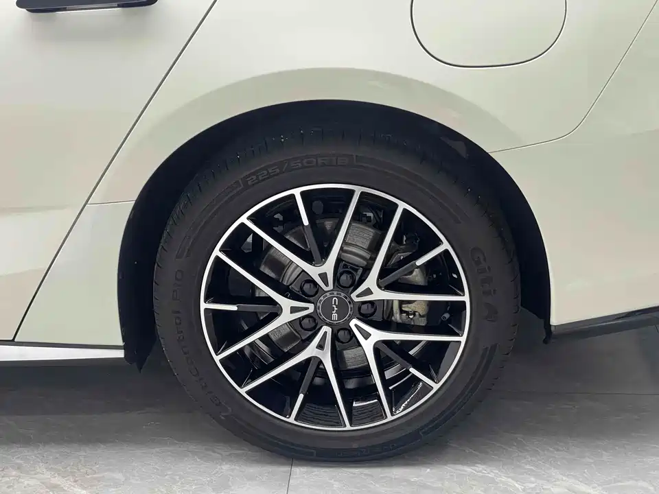 BYD seal