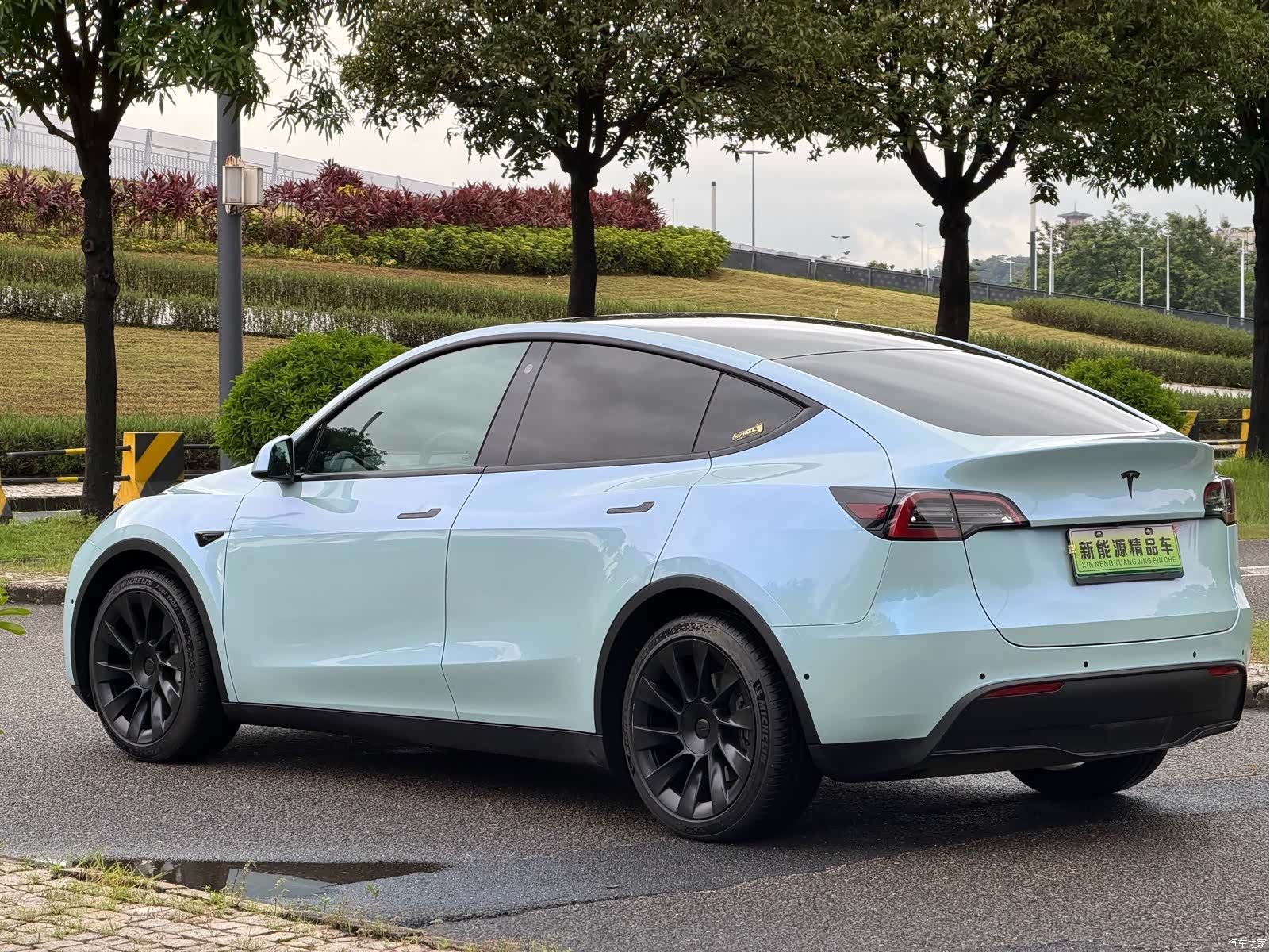 Tesla Model Y, 2021 18