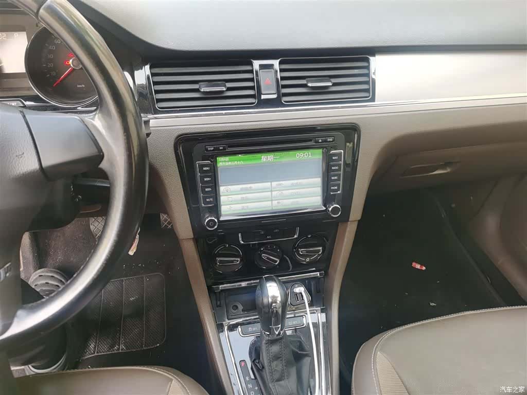 Volkswagen Bora, 2015 6