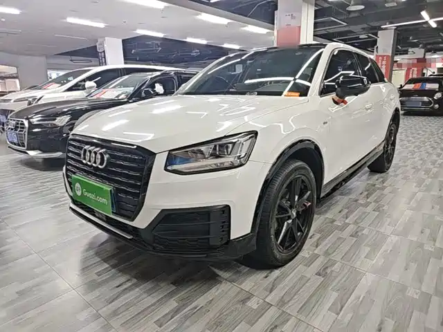 Audi Q2L 2021 — купить из Китая под заказ