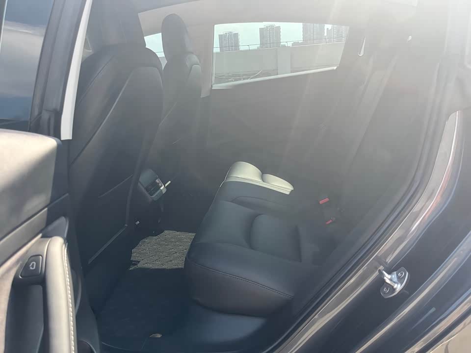 Tesla Model 3 Tesla Model 3