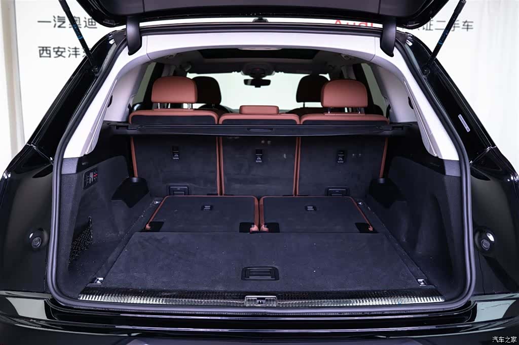 Audi Q7, 2020 8