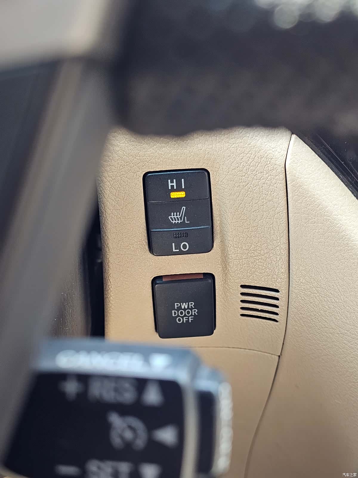 Toyota Alphard, 2012 16