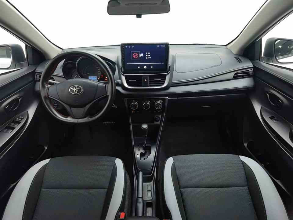 Toyota YARiS L Zhixuan