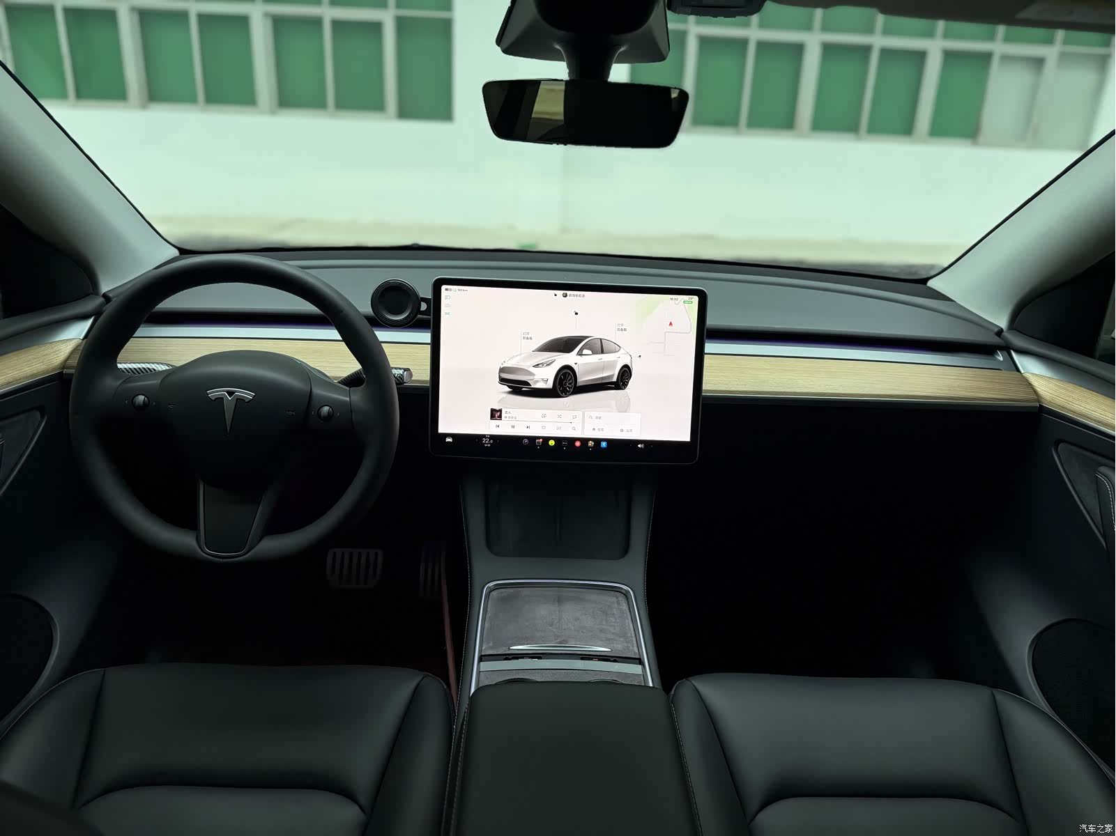Tesla Model Y, 2022 11