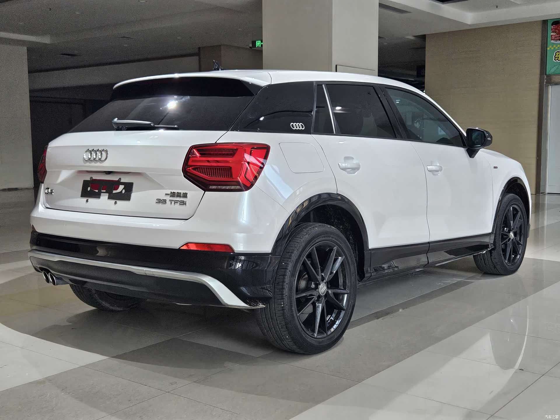 Audi Q2L, 2020 12