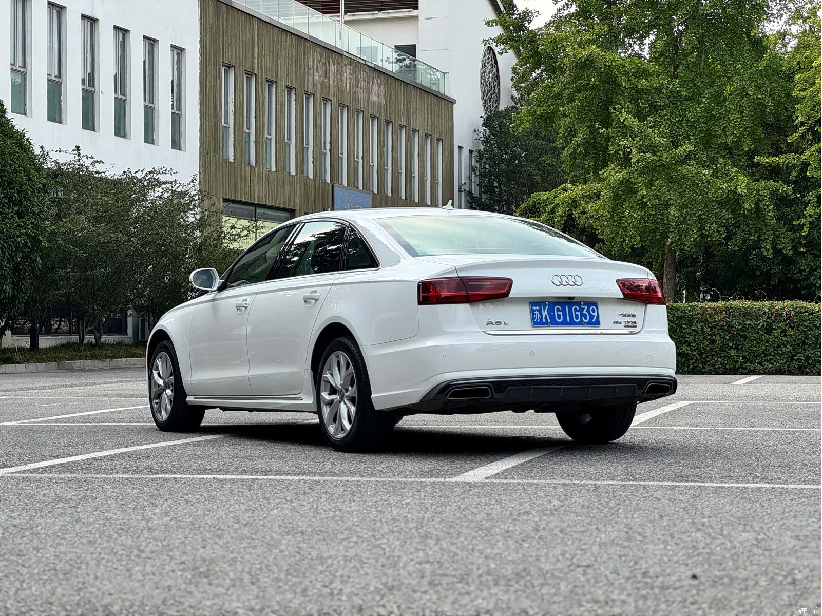 Audi A6L, 2016 4