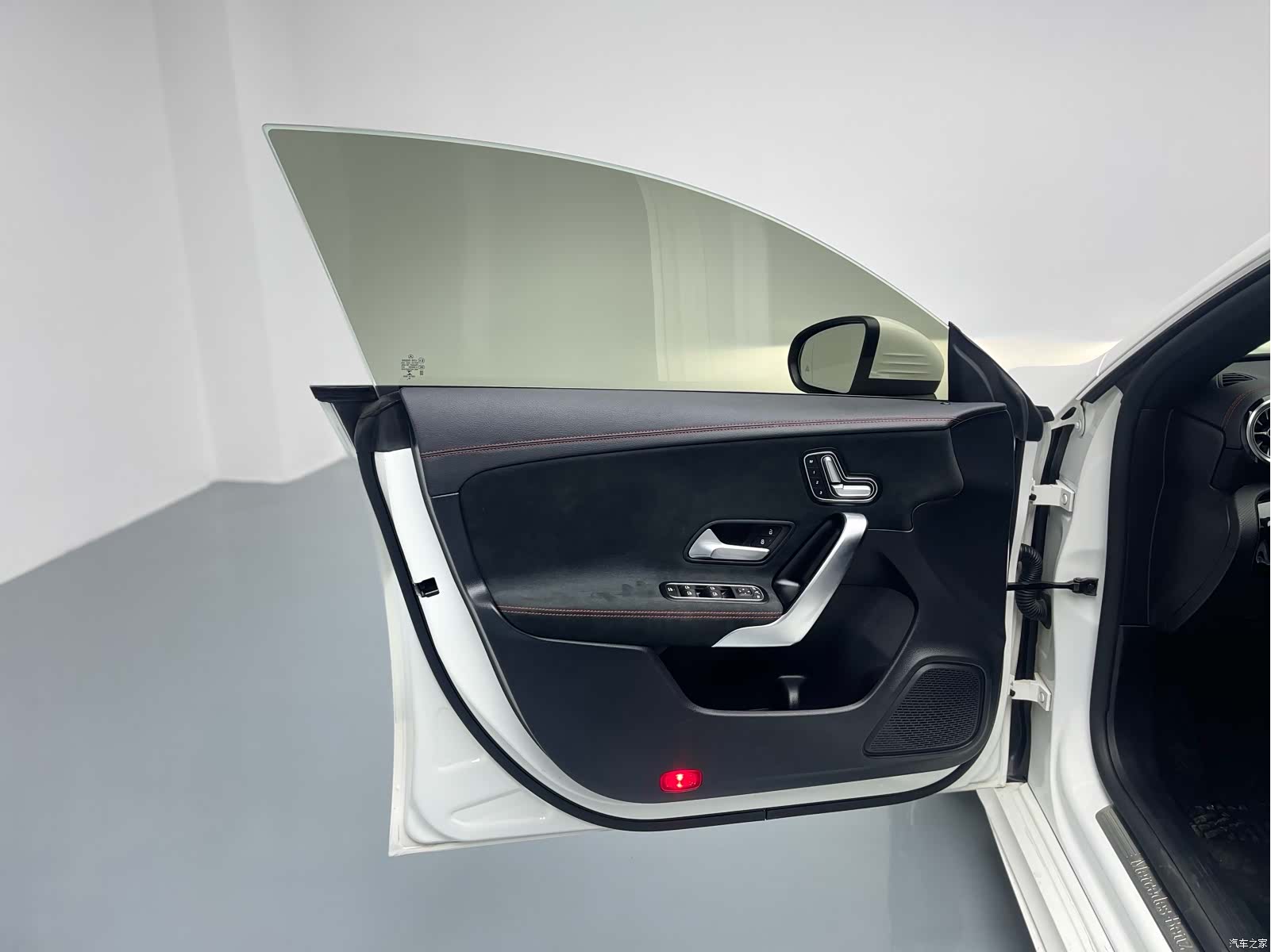 Mercedes-Benz CLA, 2021 13