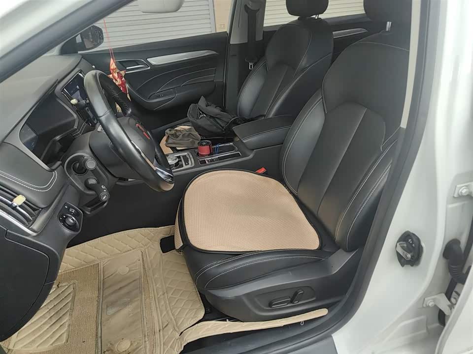 Roewe i6 Roewe i6