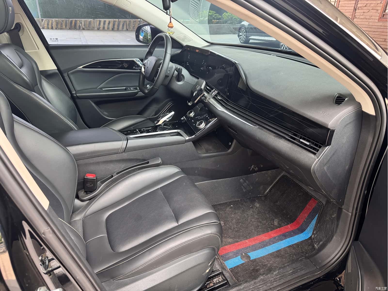Bestune B70, 2023 10