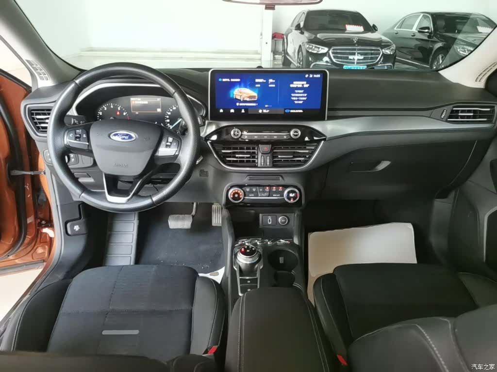 Ford Focus, 2020 10
