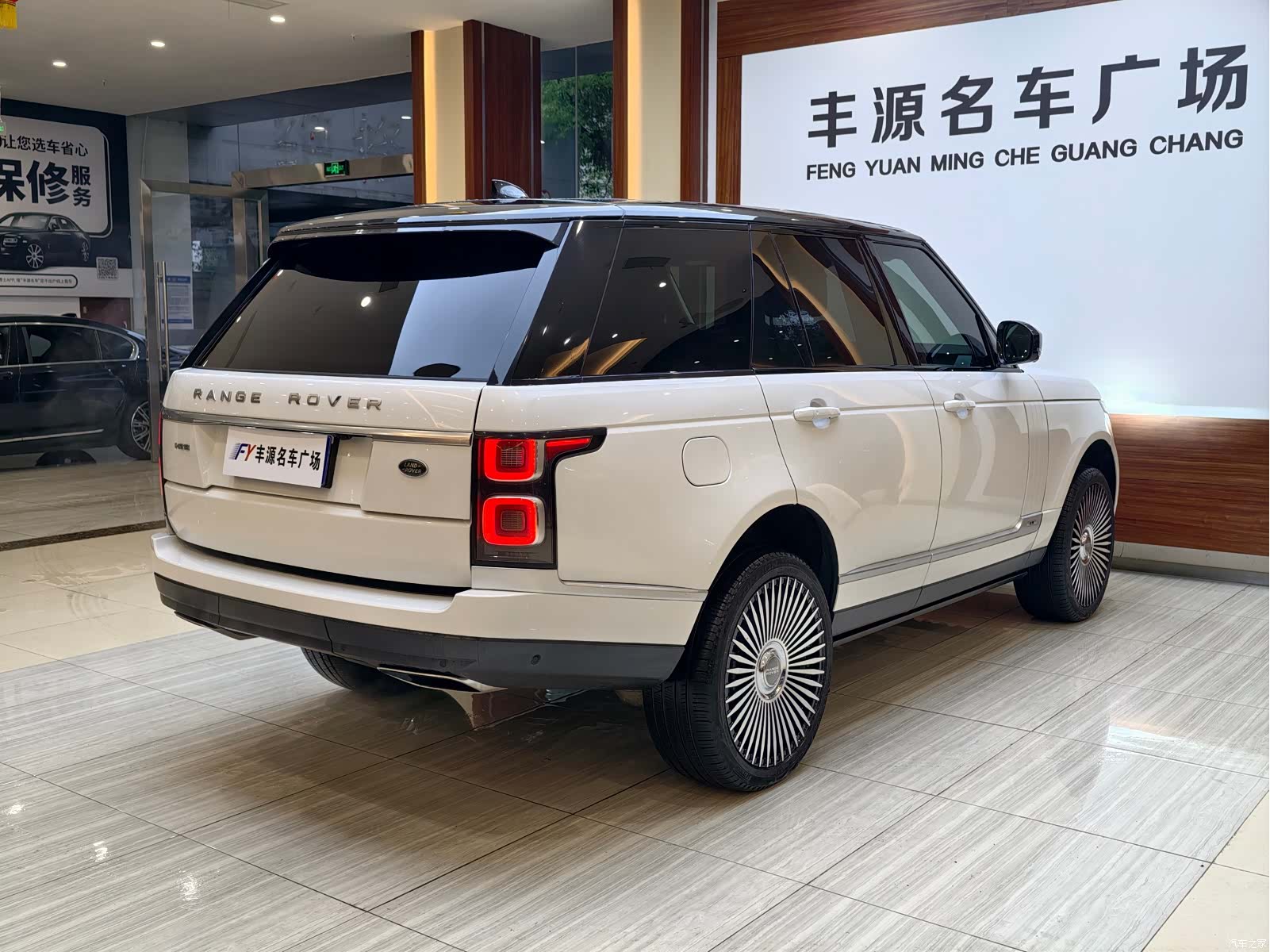 Land Rover Range Rover, 2019 29