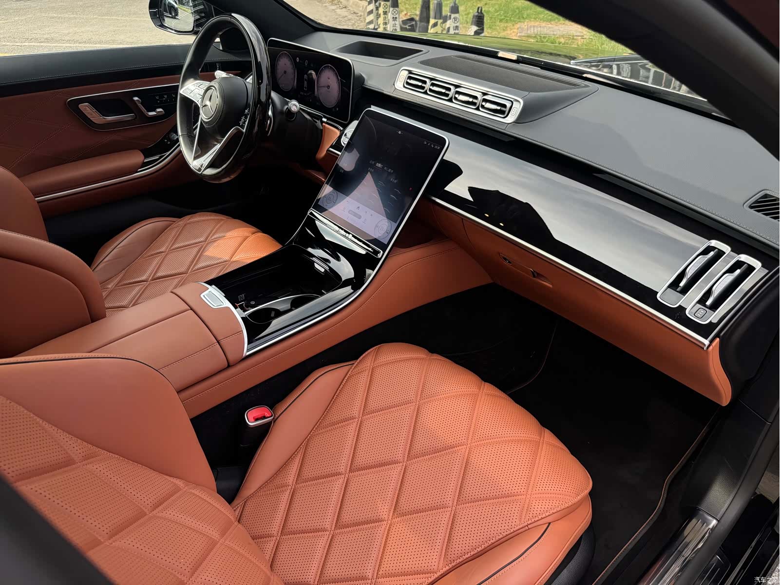 Maybach S-Class, 2023 26