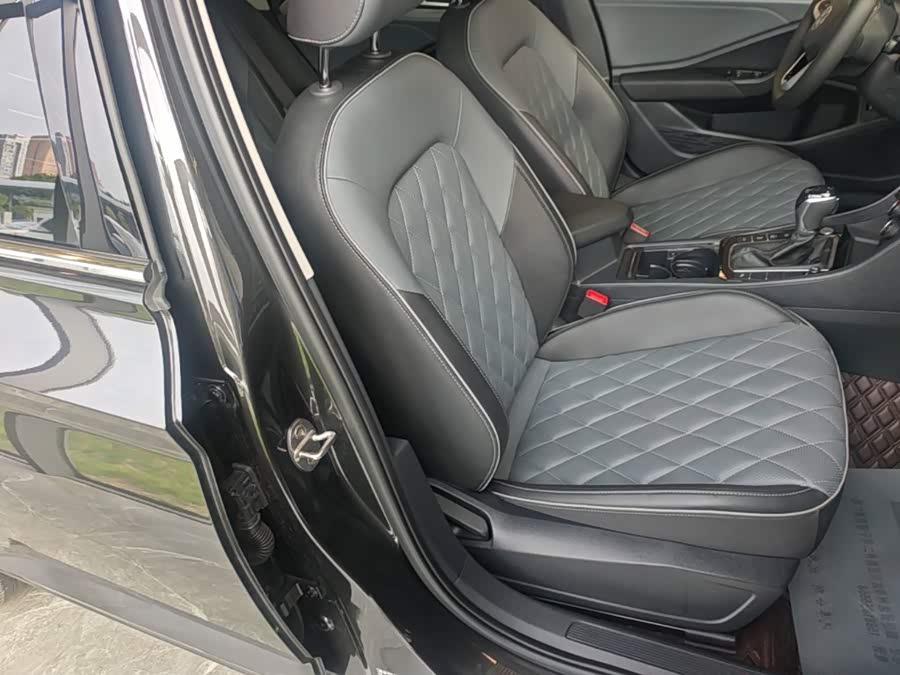 Volkswagen Sagitar 2025, фото 24