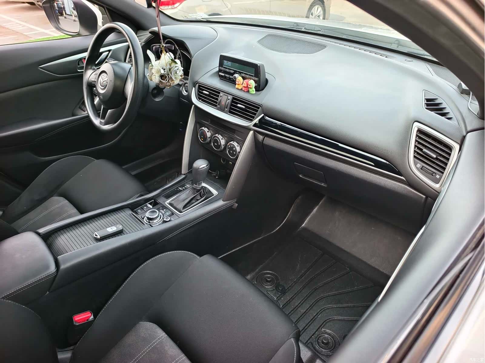 Mazda CX-4, 2017 13