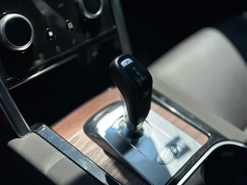 Land Rover Discover sports