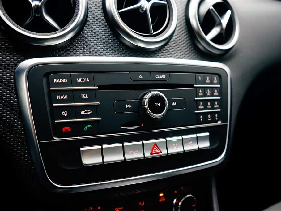 Mercedes-Benz Class A Mercedes-Benz Class A