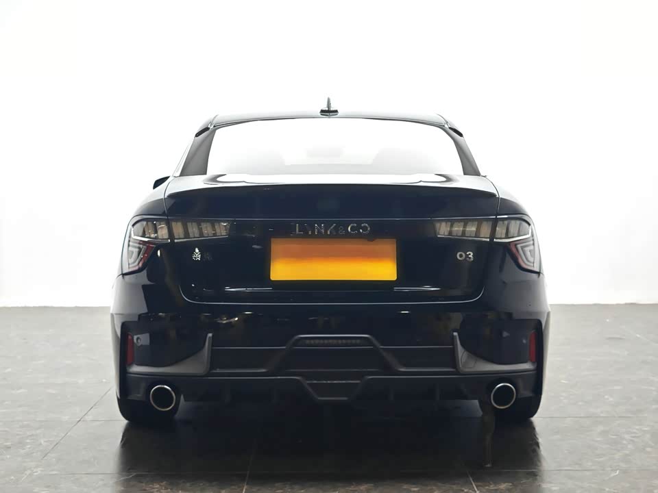 Lynk & Co 03 Lynk & Co 03