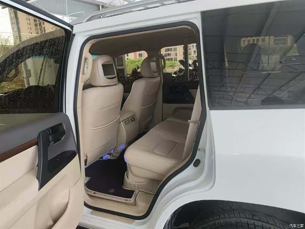 Toyota Land Cruiser, 2016 6