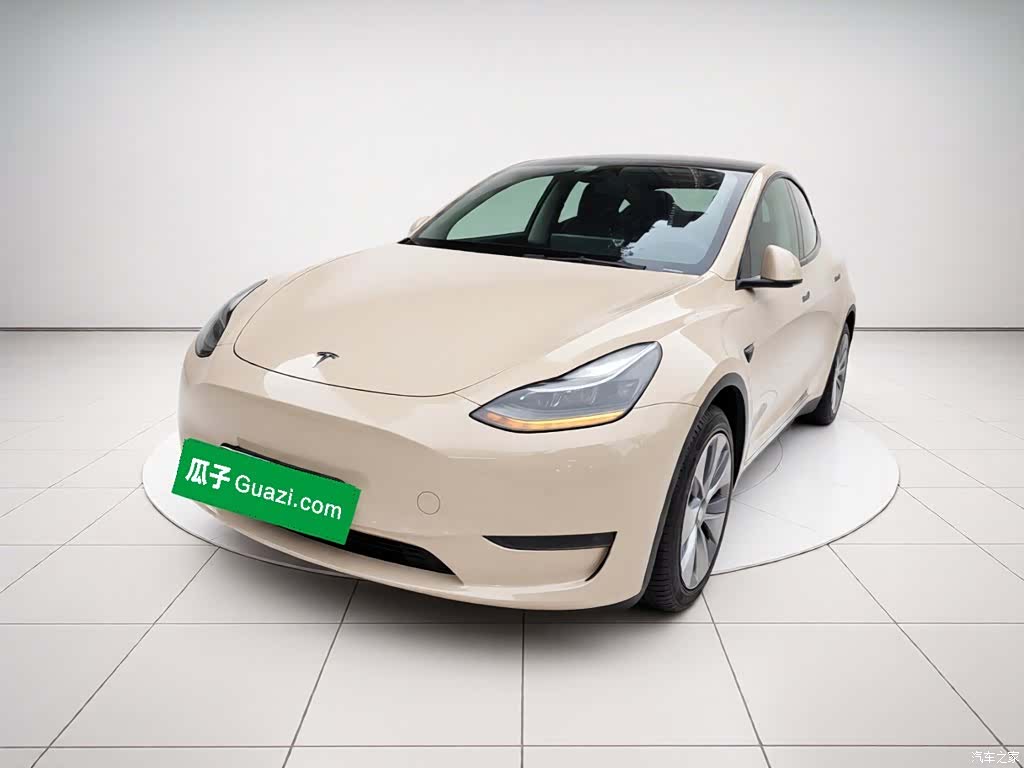 Tesla Model Y, 2021 2