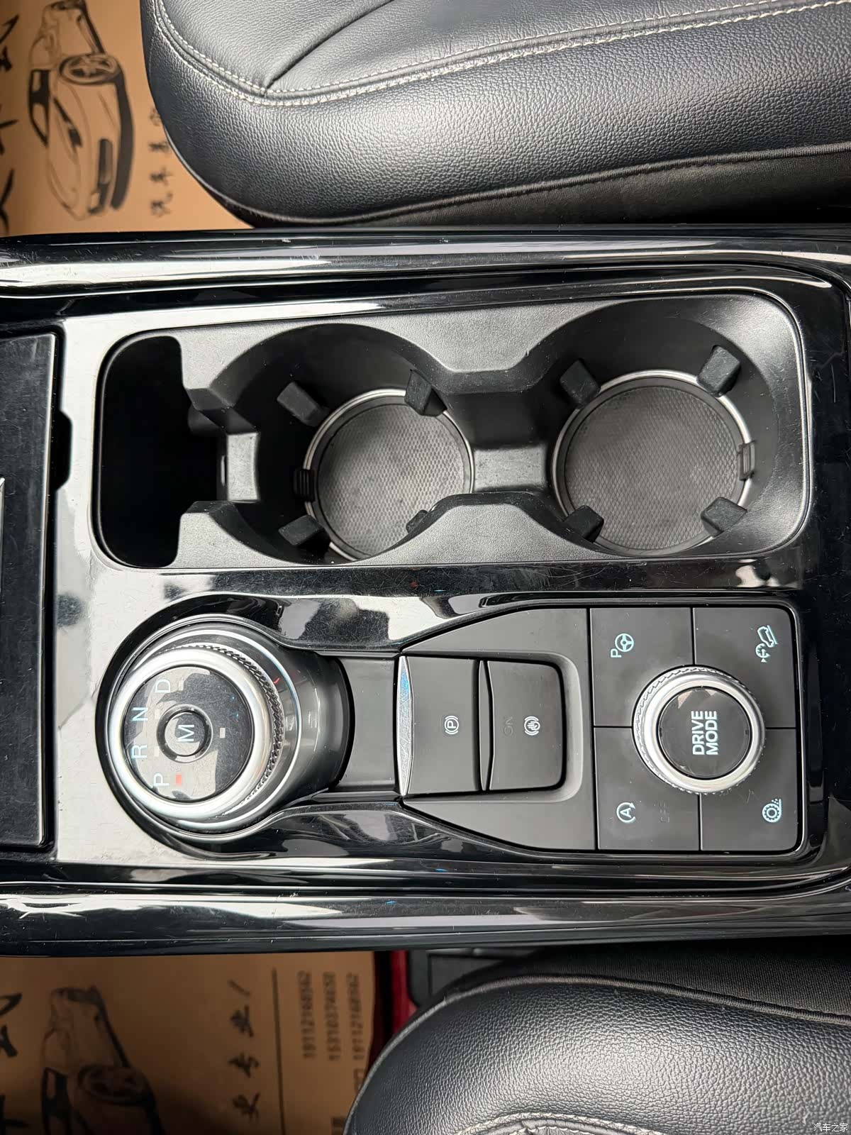 Ford Explorer, 2021 23