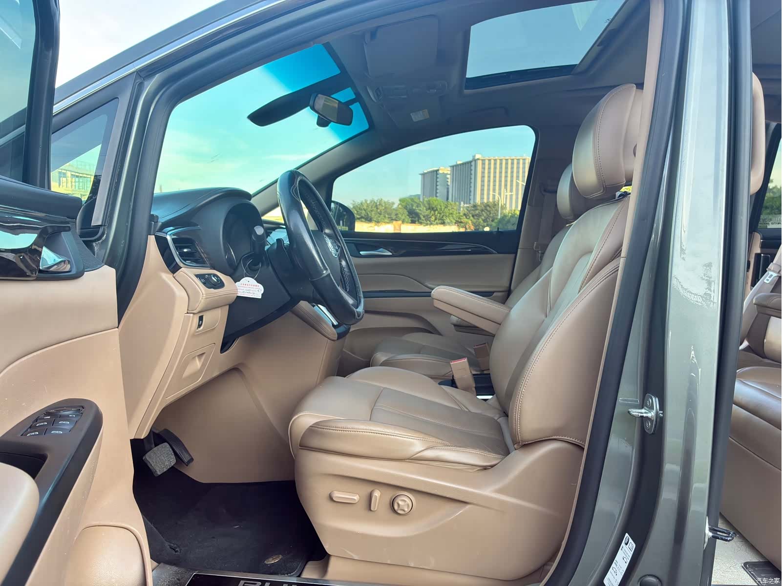 Buick GL8, 2017 8