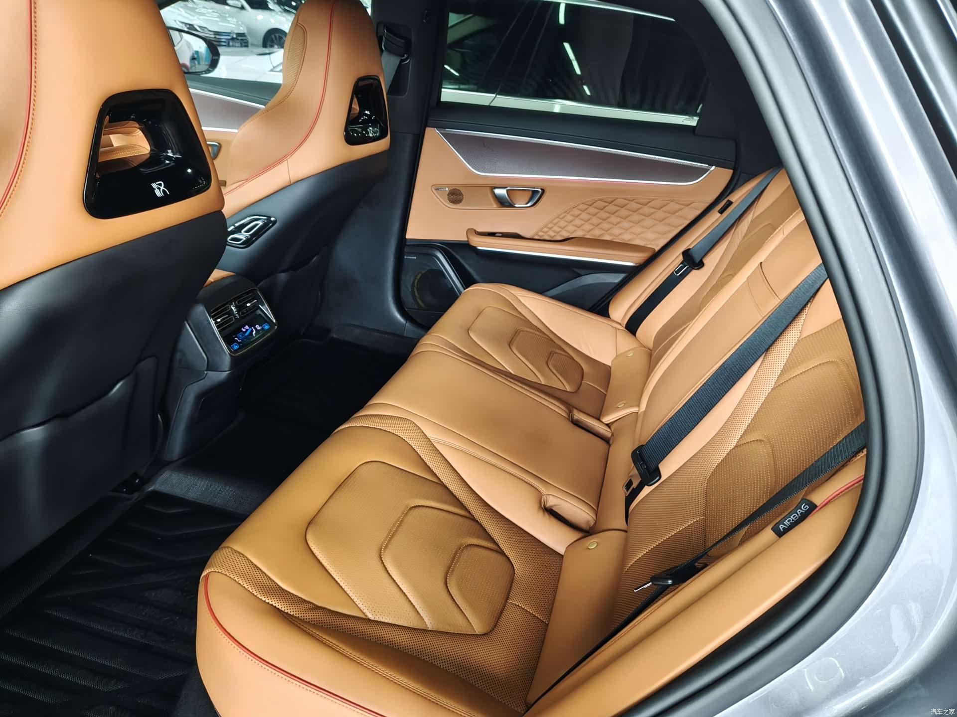 BYD Han, 2024 16