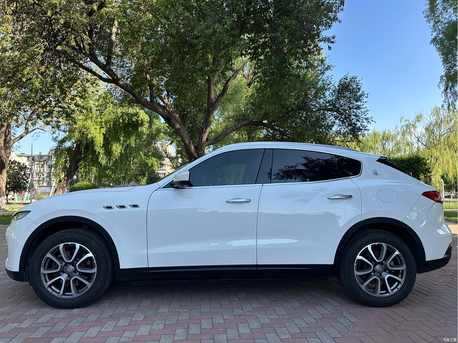 Maserati Levante, 2017 8