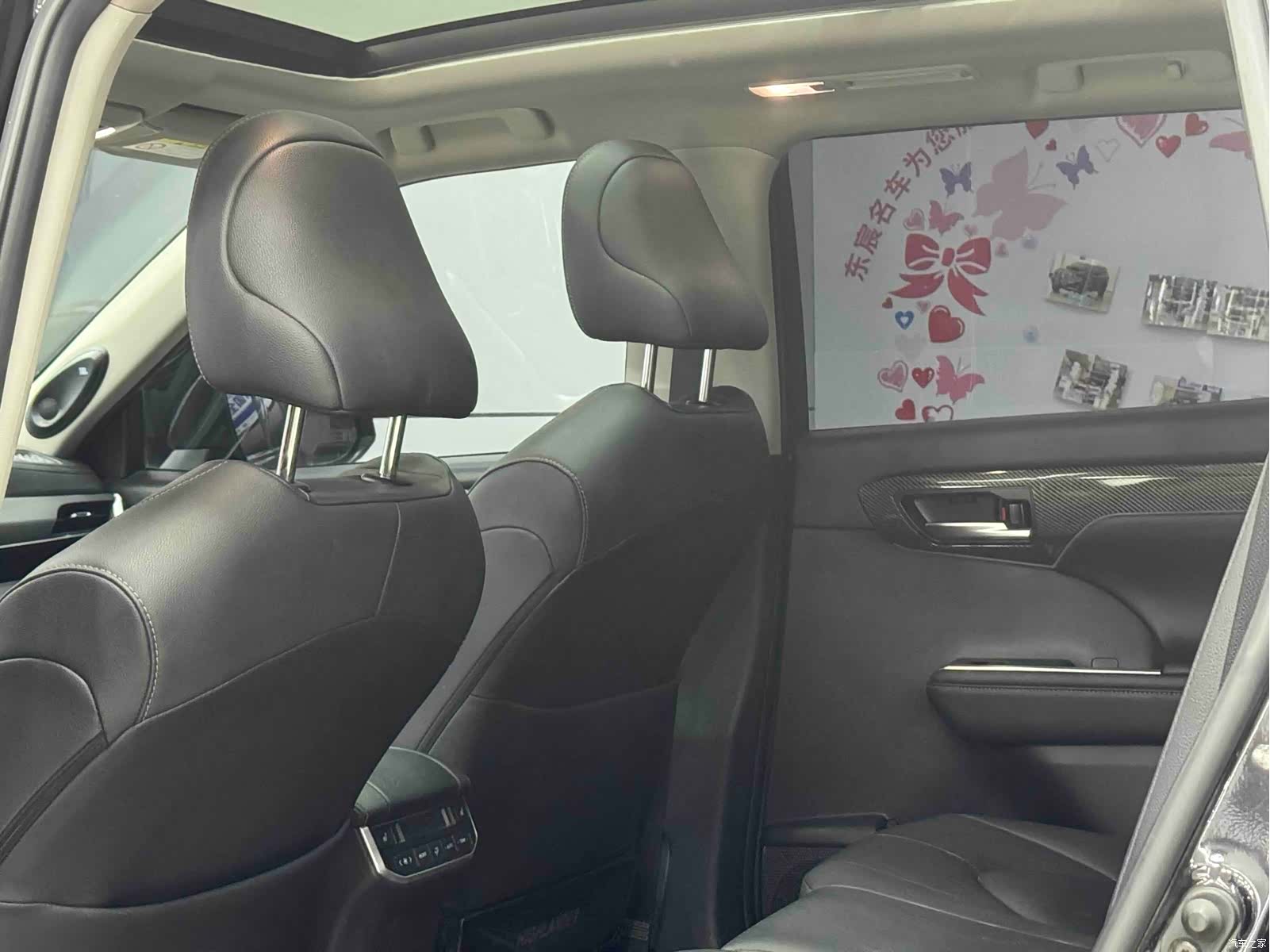 Toyota Highlander, 2022 все фото