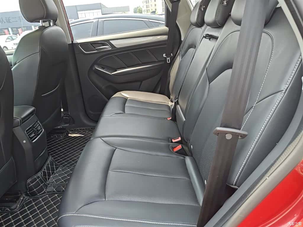 Roewe RX5, 2018 13