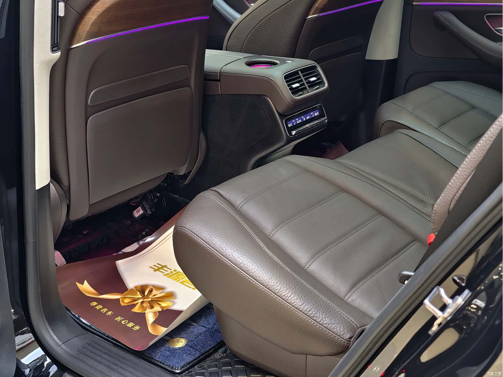 Mercedes-Benz GLS, 2022 10