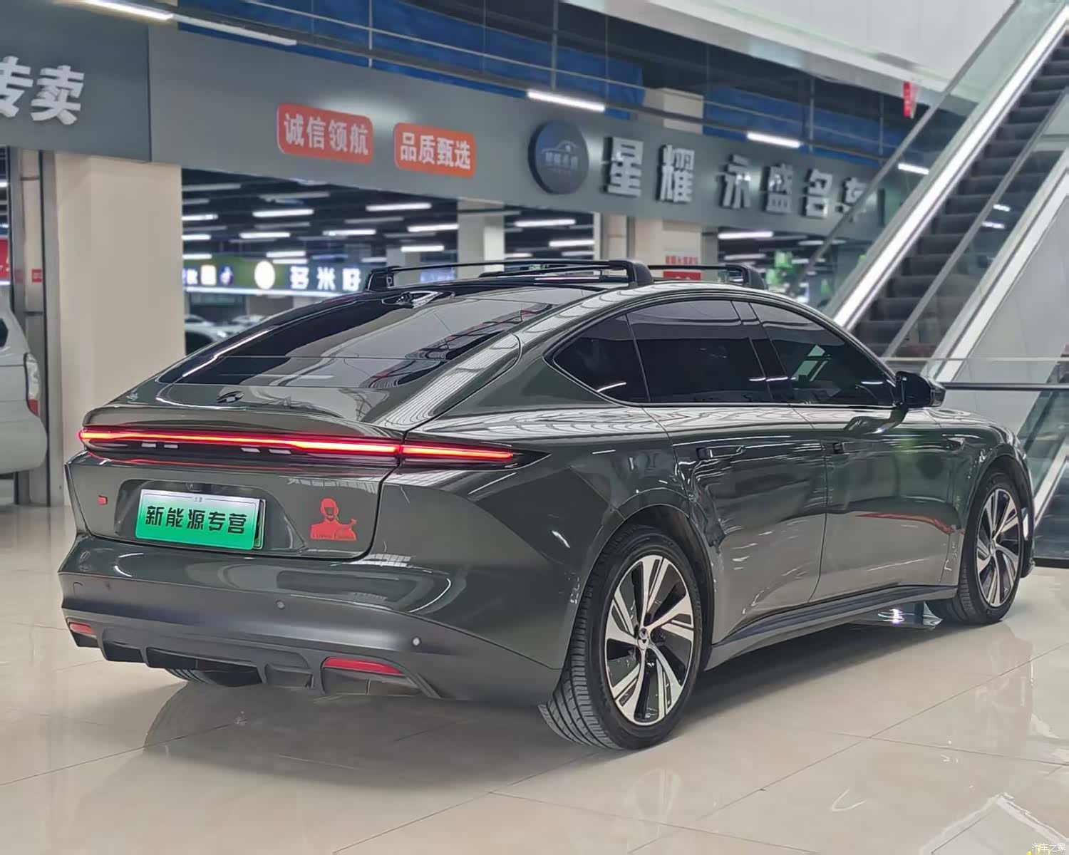 NIO ET5, 2024 все фото