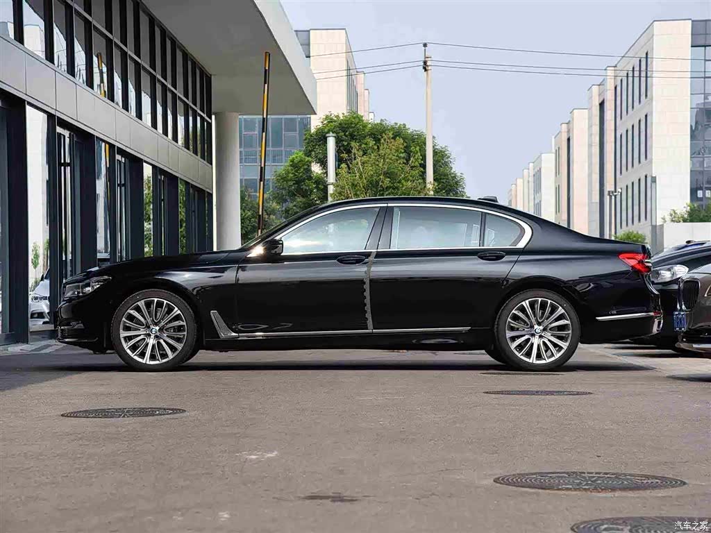 BMW 7 Series, 2018 4