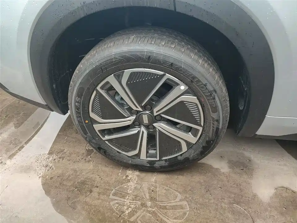 Geely Galaxy Galaxy Starship 7 EM-i