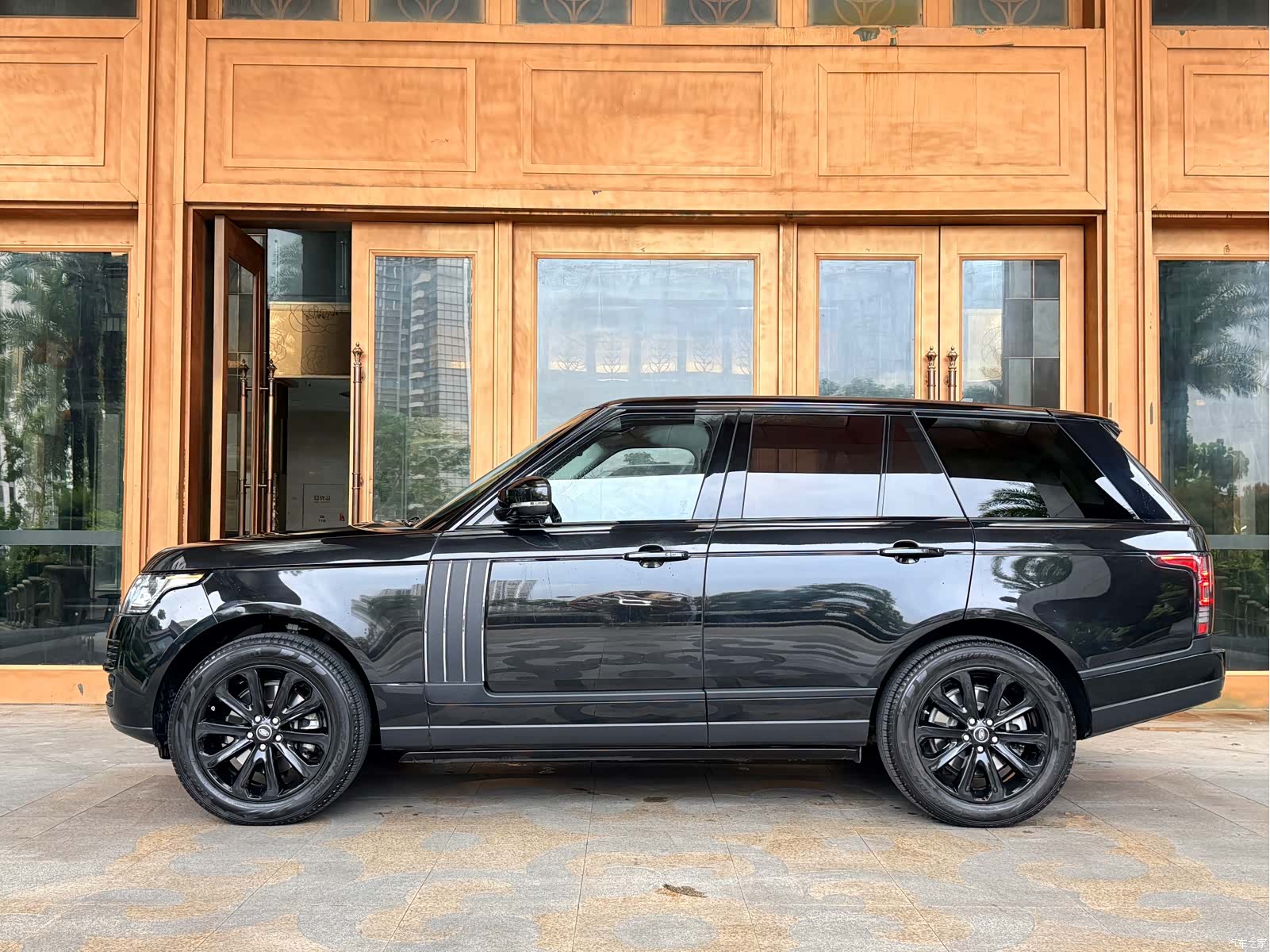 Land Rover Range Rover, 2017 все фото