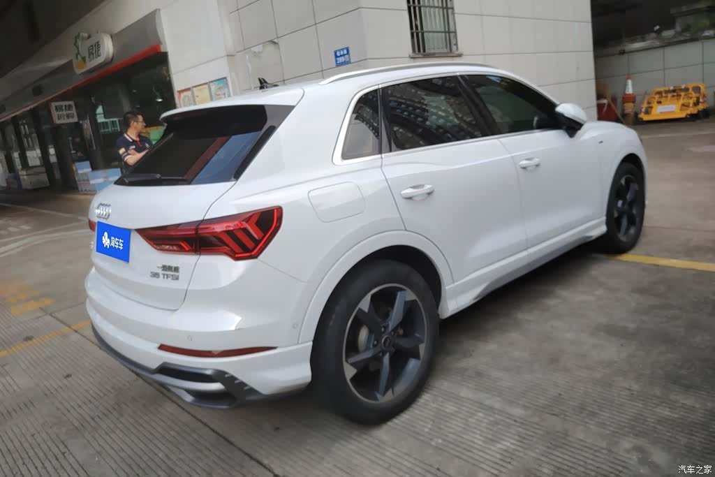 Audi Q3, 2022 3