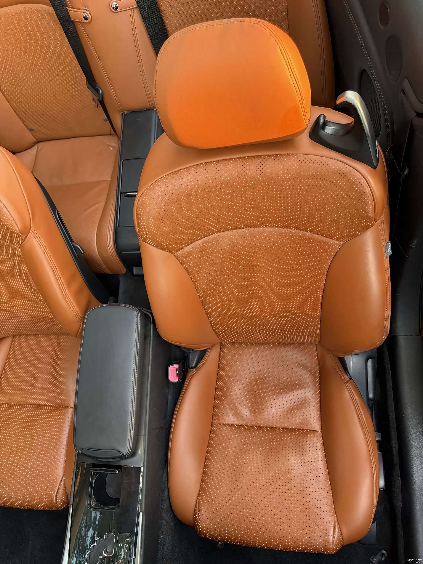 Lexus IS, 2011 8