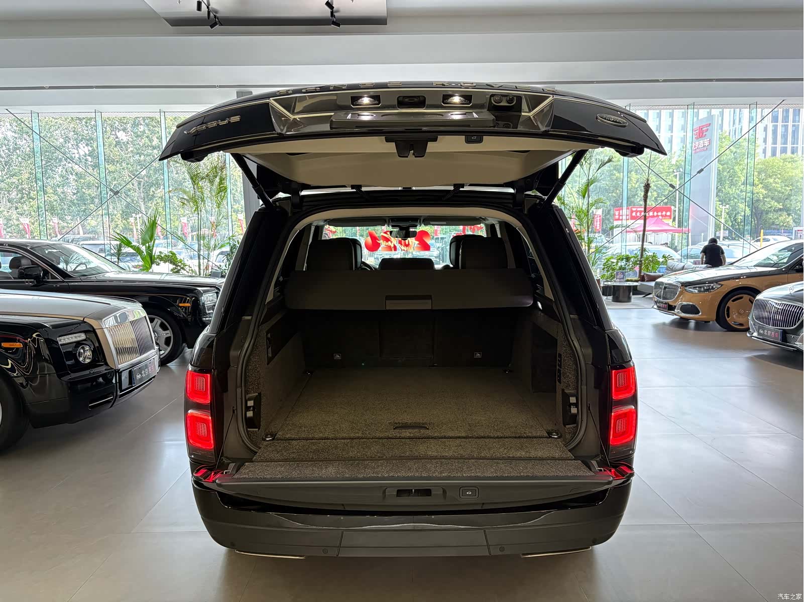 Land Rover Range Rover, 2022 25