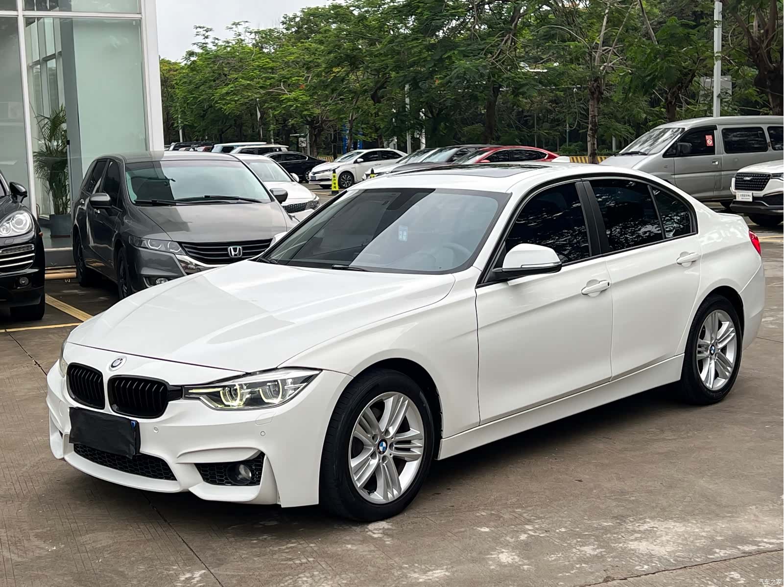 BMW 3 Series, 2016 1