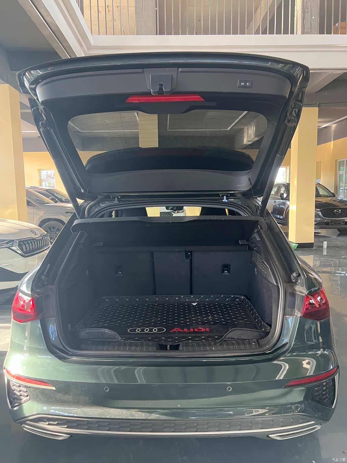 Audi A3, 2022 все фото