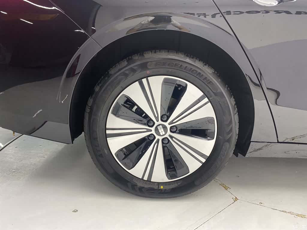 Geely A7, 2026 11