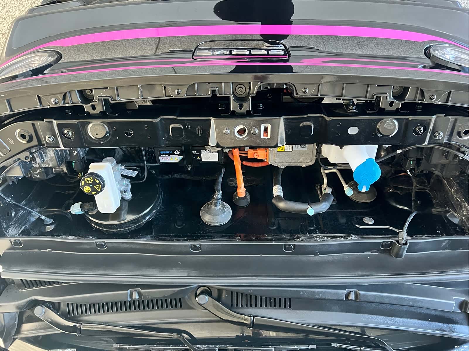 Geely Panda, 2025 19