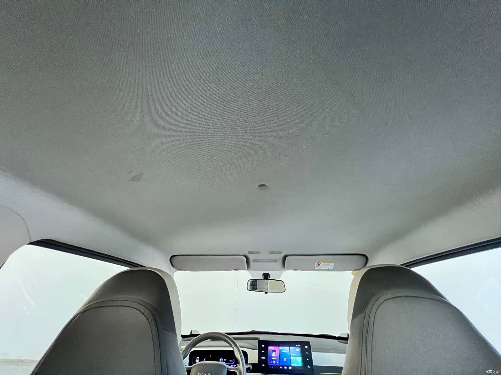 Geely Panda, 2025 28