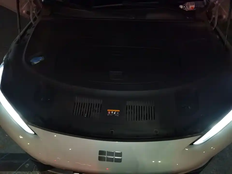 Geely Galaxy Galaxy E8