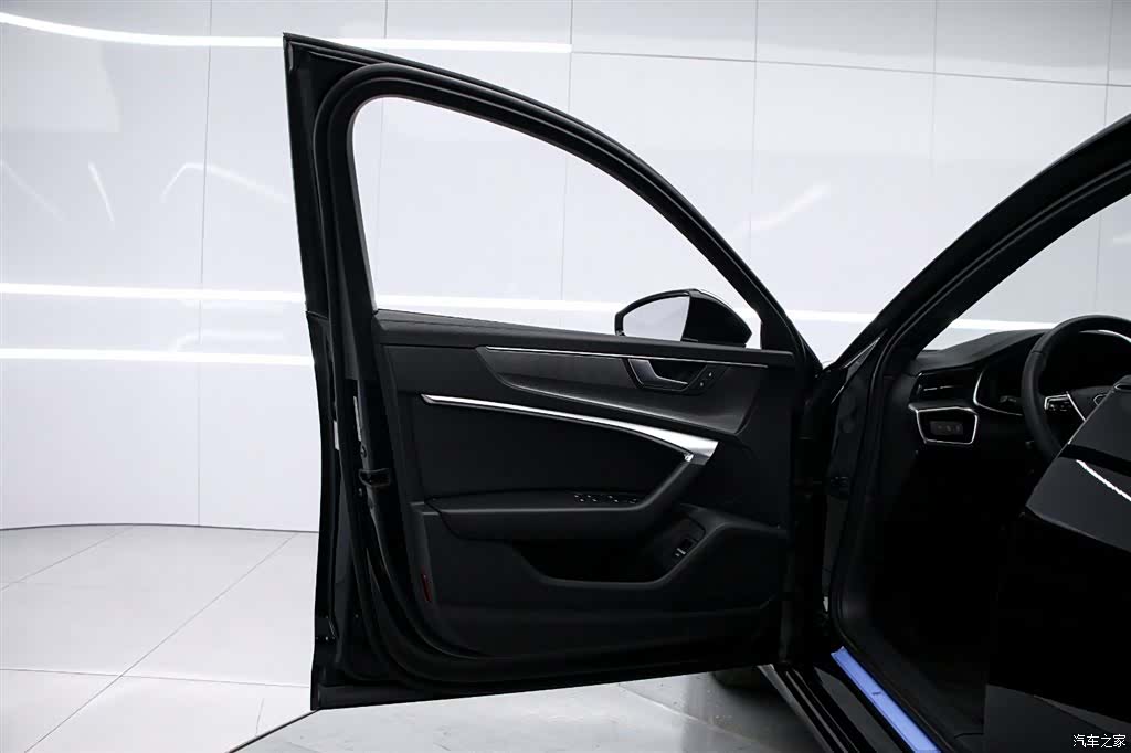 Audi A6L, 2020 11