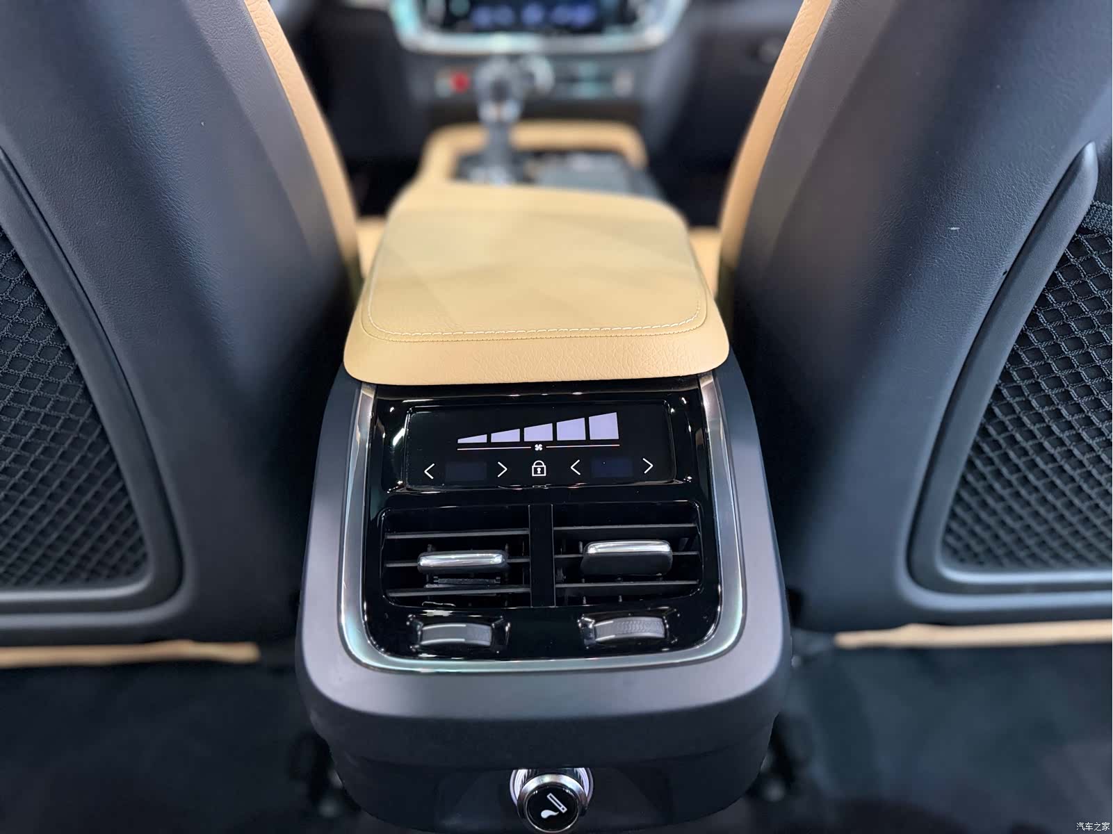 Volvo V90, 2019 16