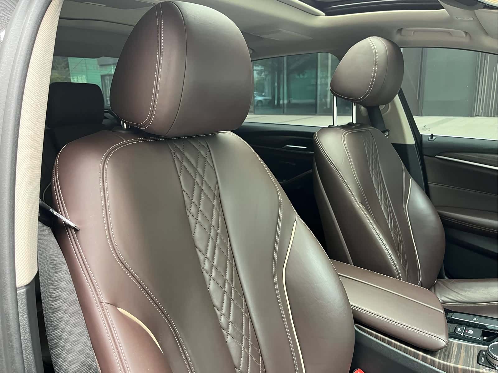 BMW 5 Series, 2018 24