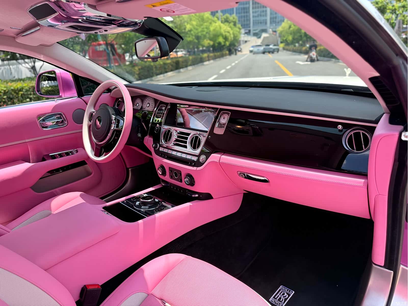 Rolls-Royce Wraith, 2020 6