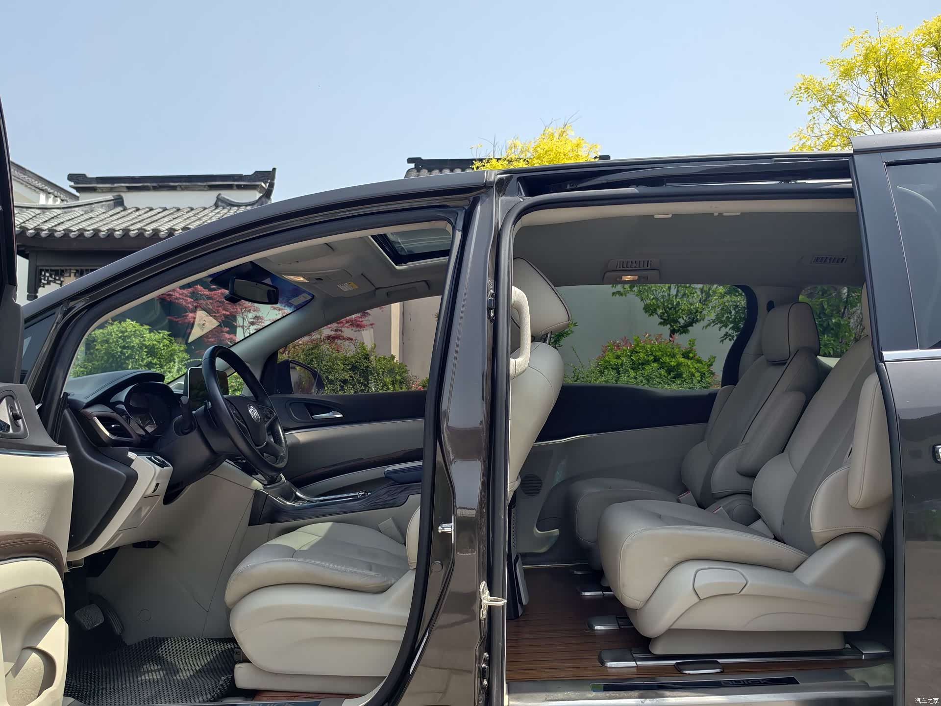 Buick GL8, 2020 все фото
