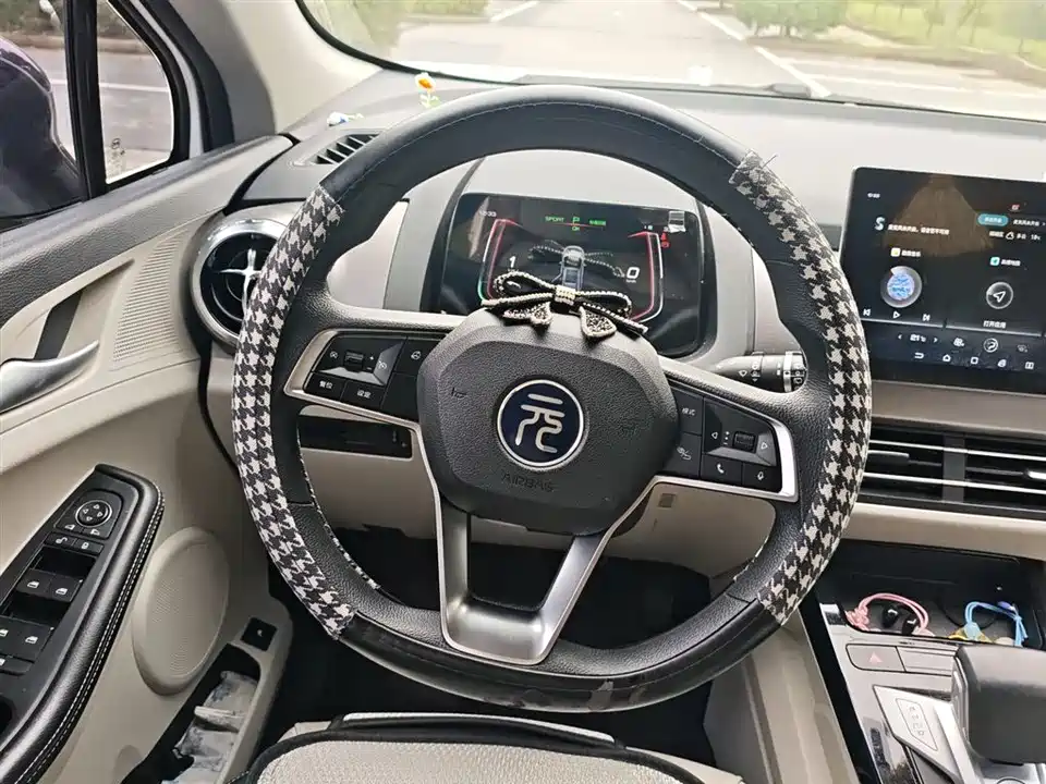 BYD Yuan Pro BYD Yuan Pro